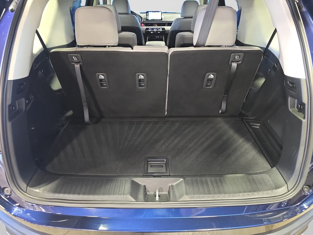 Used 2025 Honda Pilot Touring SUV