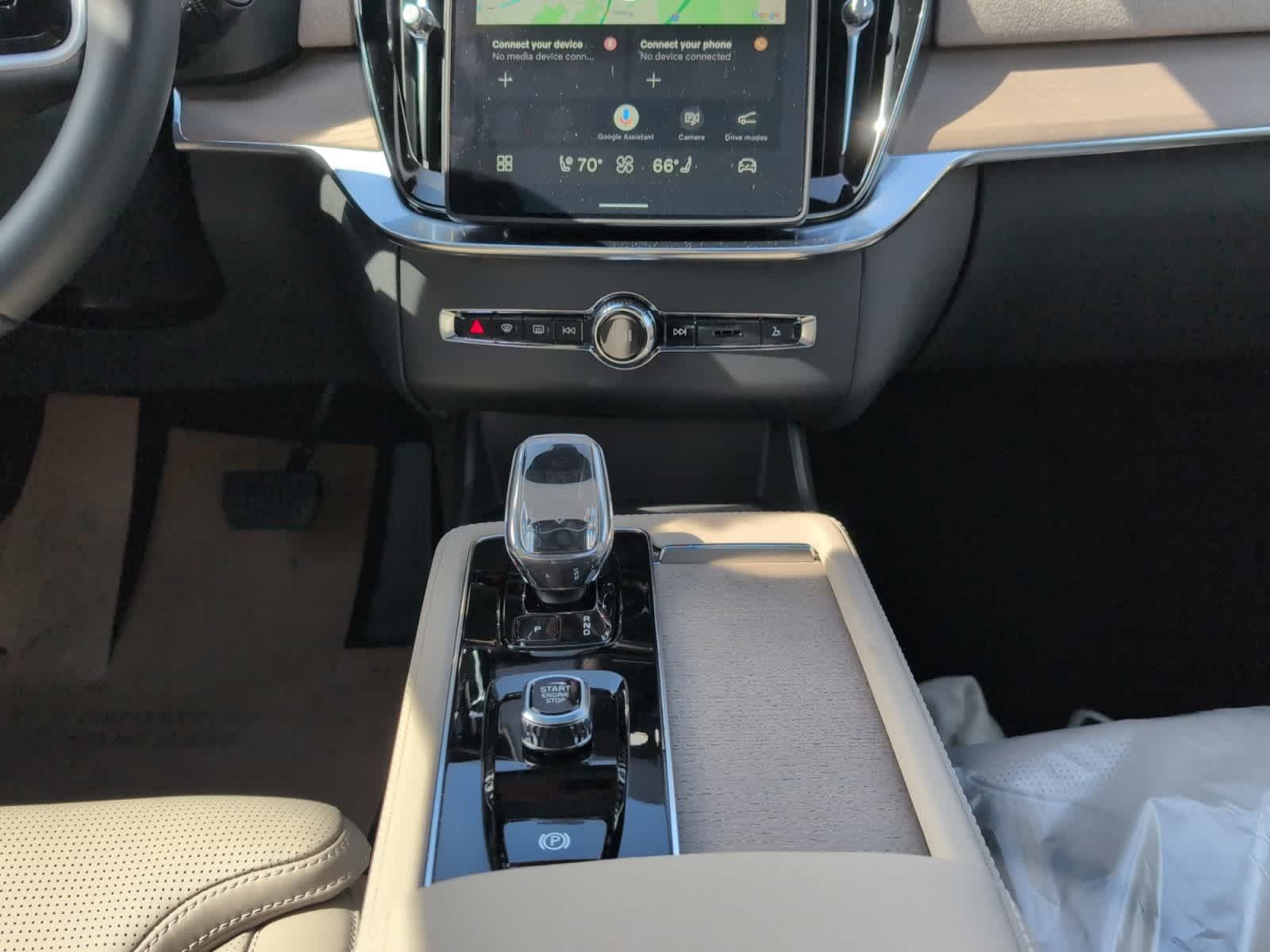 new 2026 Volvo XC90 plug-in hybrid car, priced at $86,630