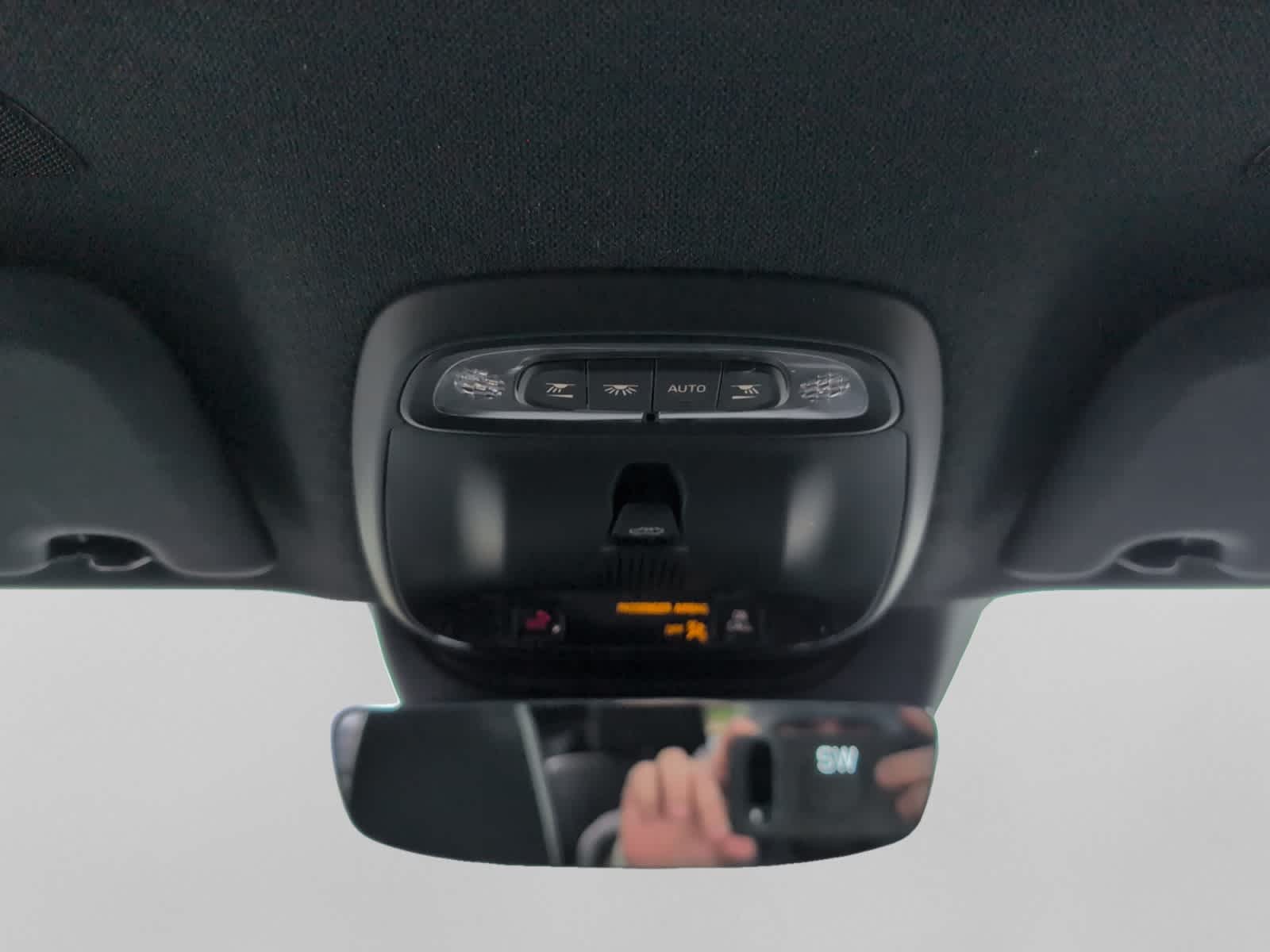 used 2021 Volvo XC40 car, priced at $22,998