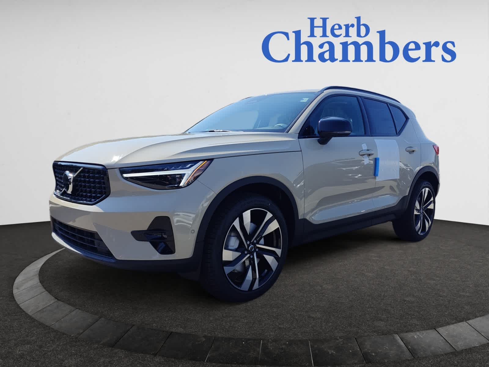 used 2025 Volvo XC40 car, priced at $52,215