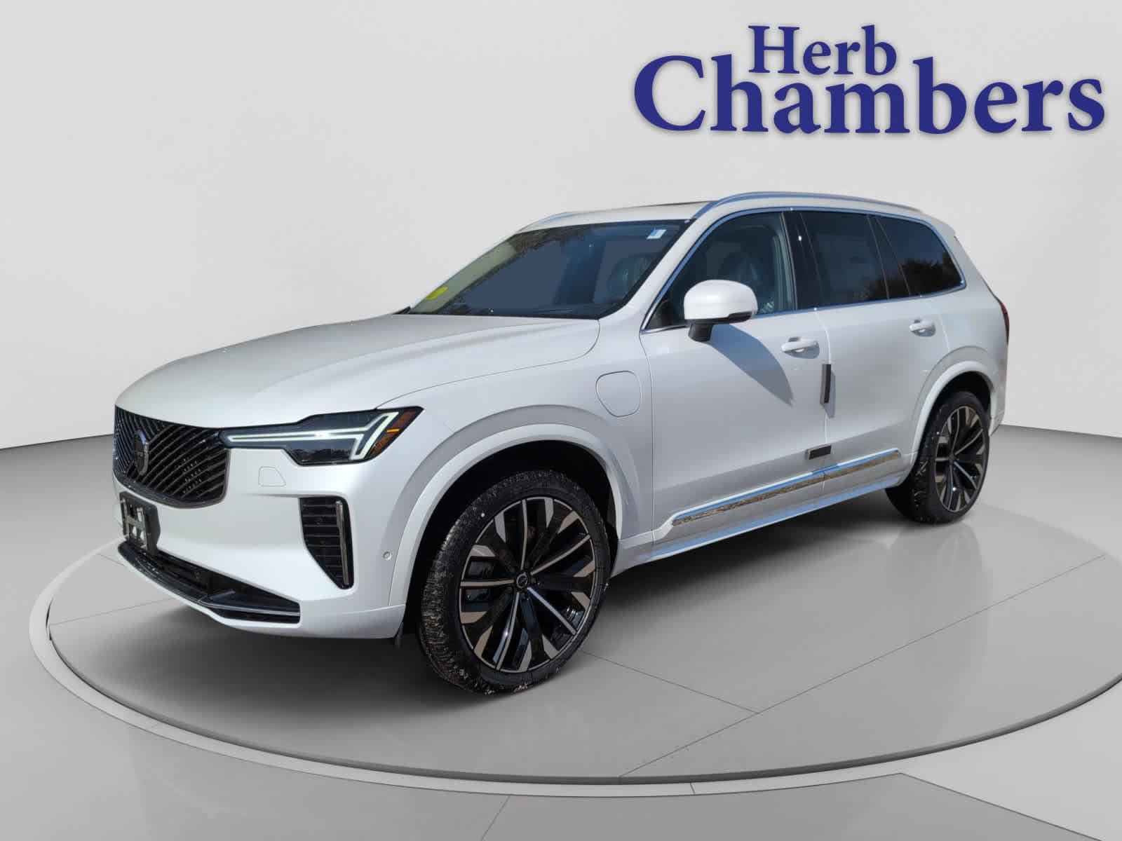 new 2026 Volvo XC90 plug-in hybrid car, priced at $86,630