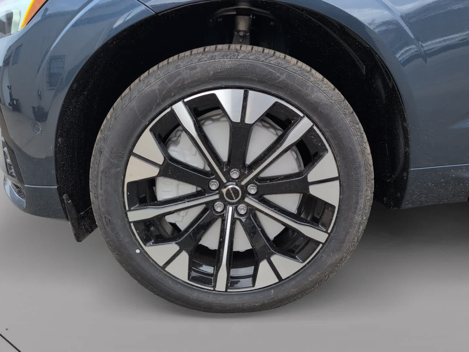 new 2026 Volvo XC60 plug-in hybrid car, priced at $74,370