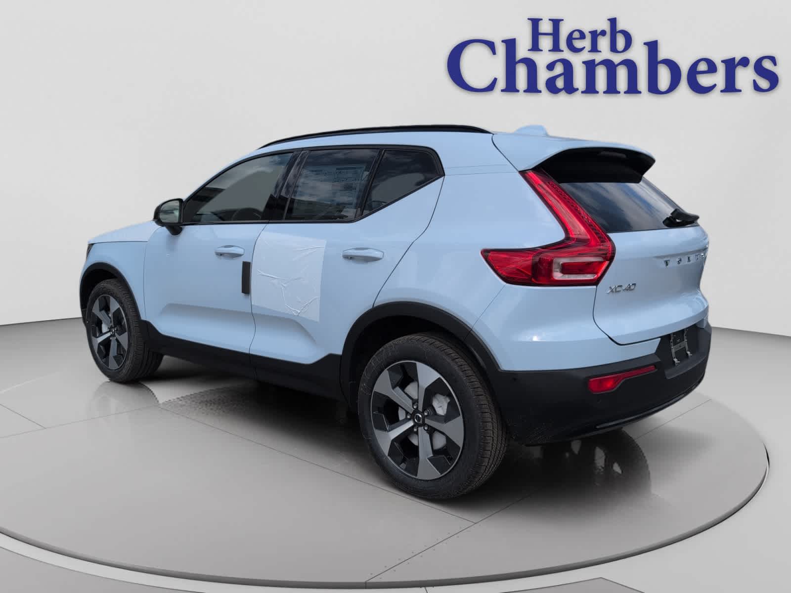 new 2026 Volvo XC40 car, priced at $50,035