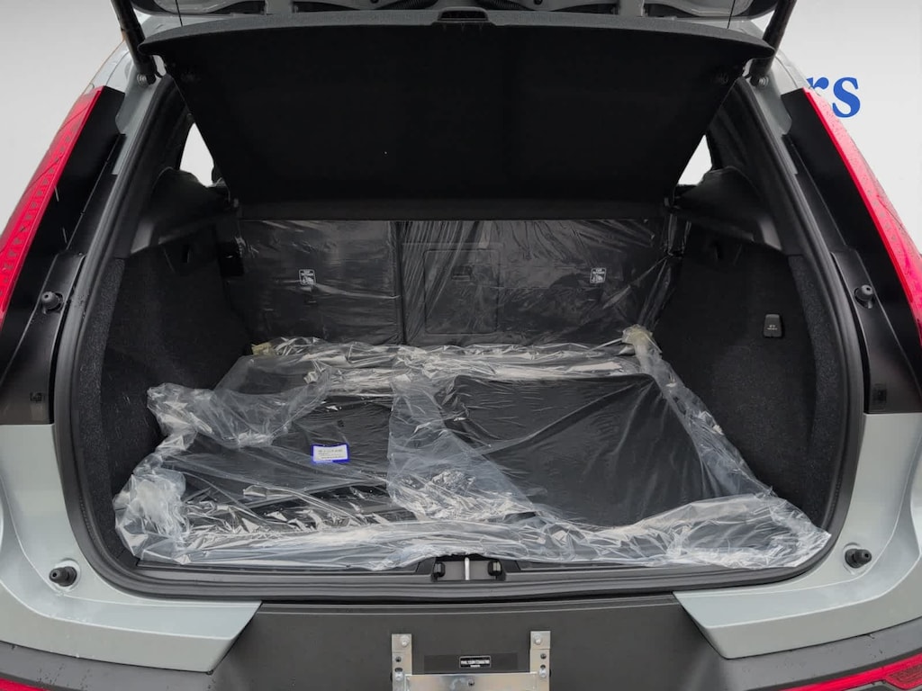 New 2026 Volvo XC40 B5 Ultra SUV