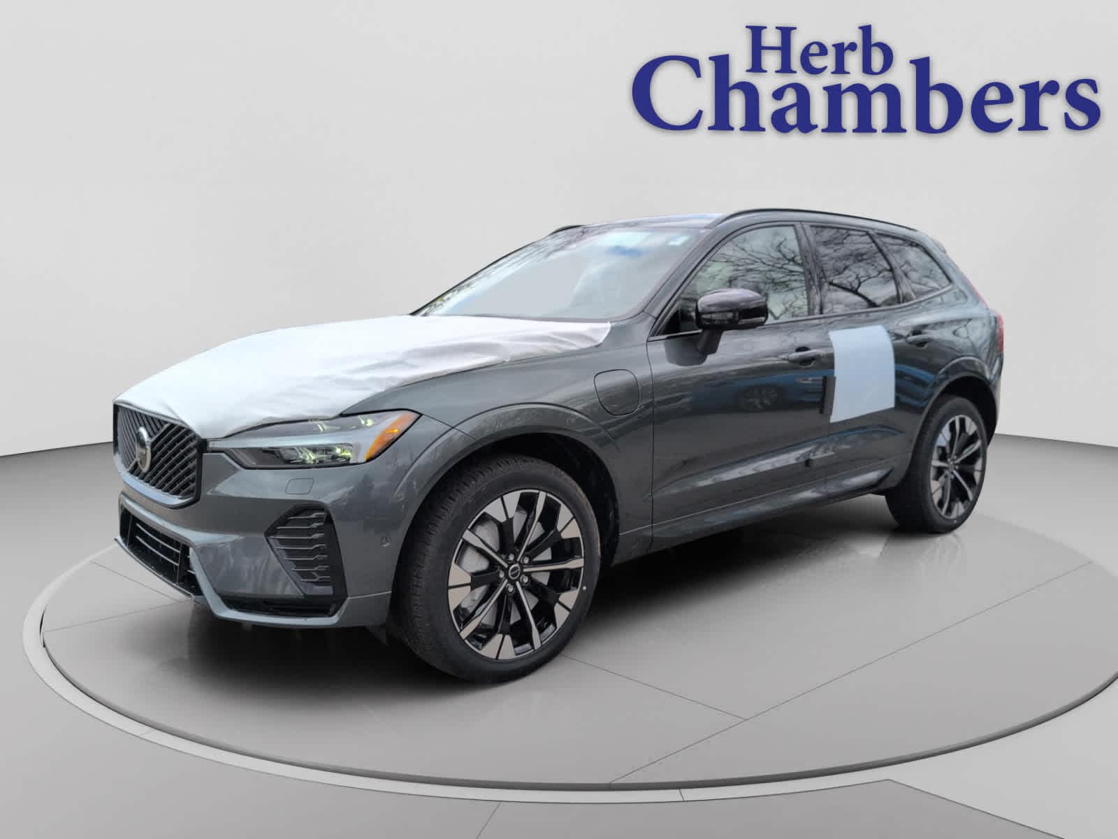 new 2026 Volvo XC60 plug-in hybrid car, priced at $70,620