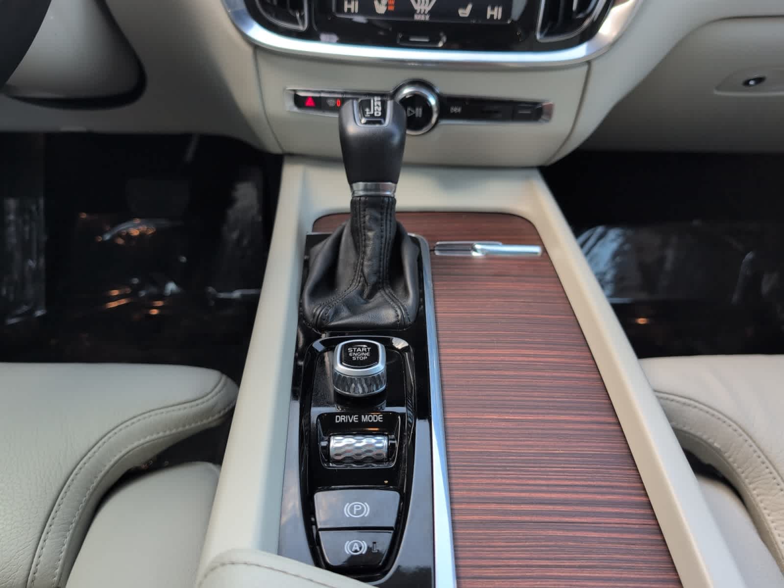 used 2020 Volvo V60 Cross Country car, priced at $24,998