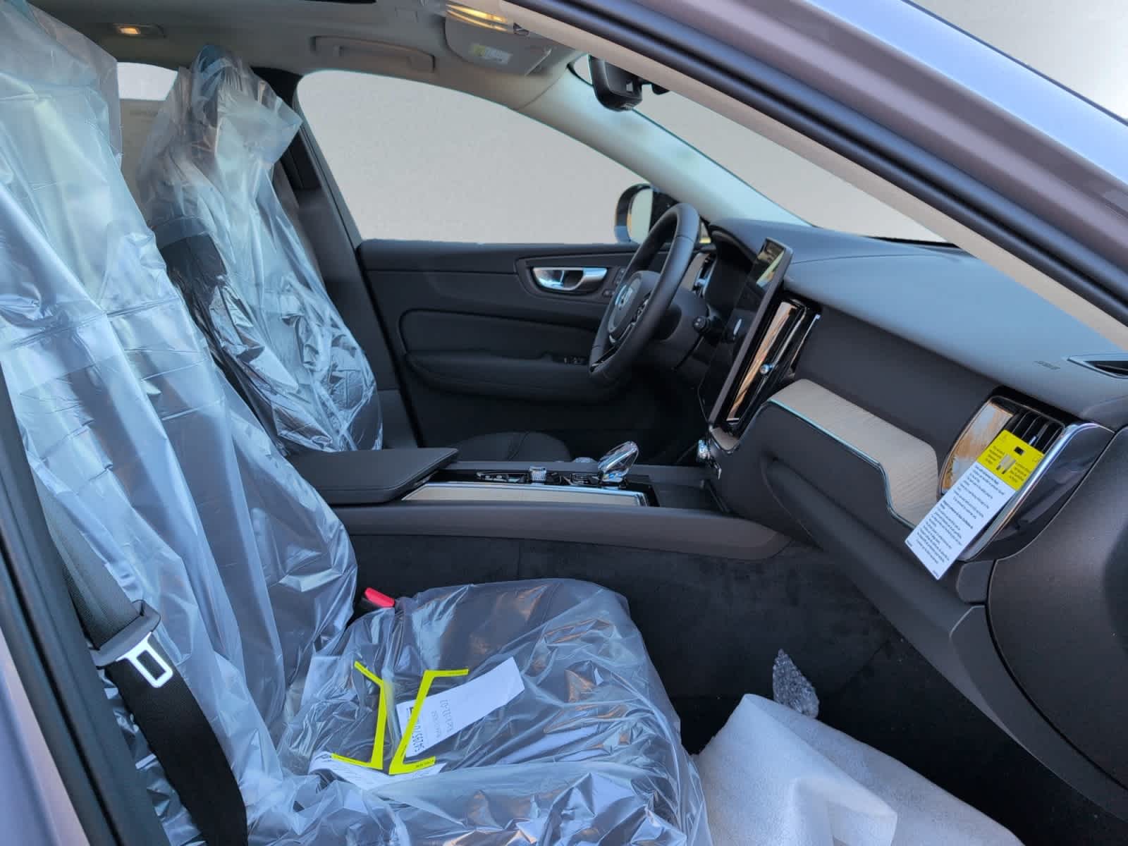 new 2026 Volvo XC60 car, priced at $57,985