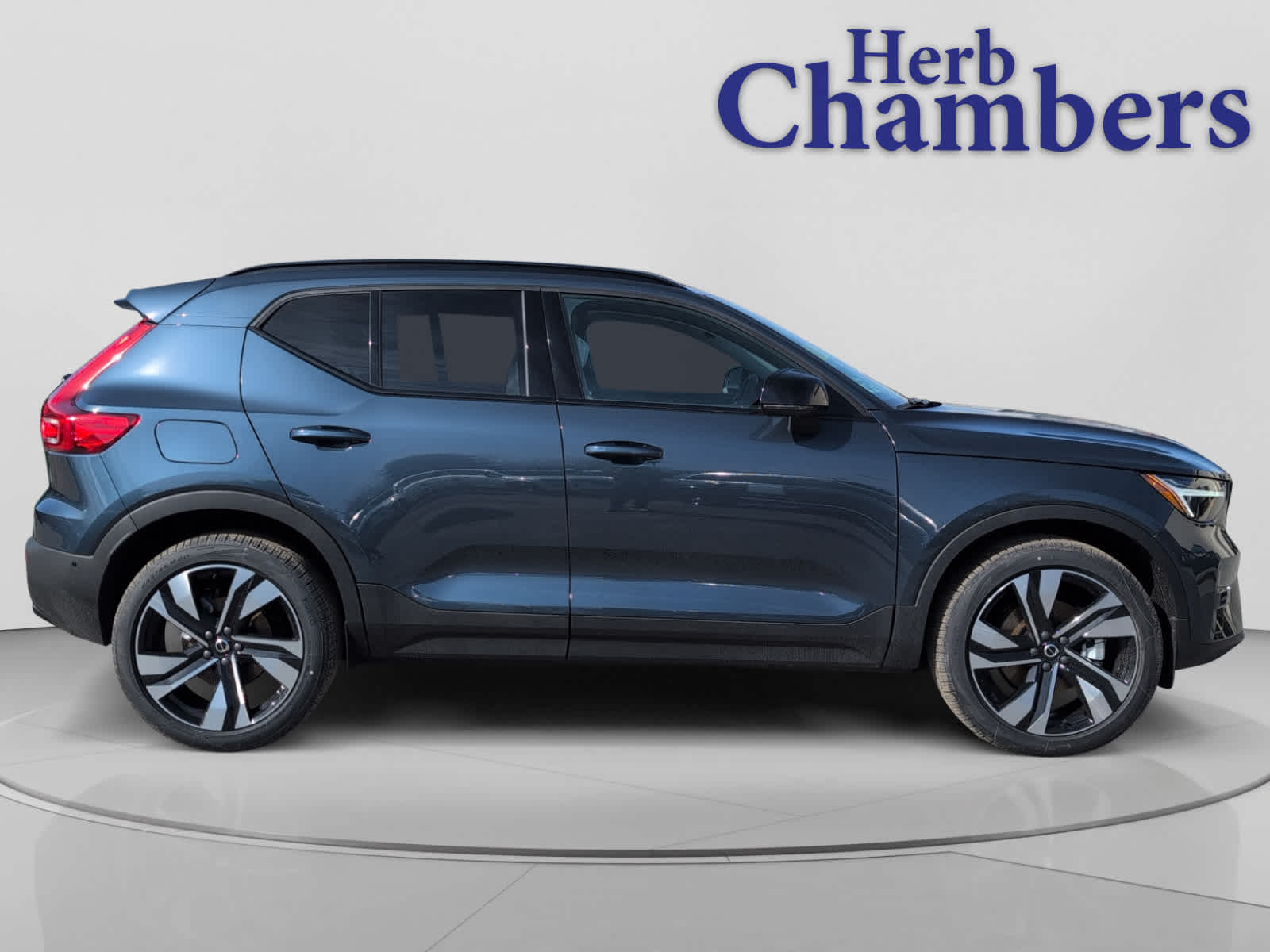 new 2026 Volvo XC40 car, priced at $51,960