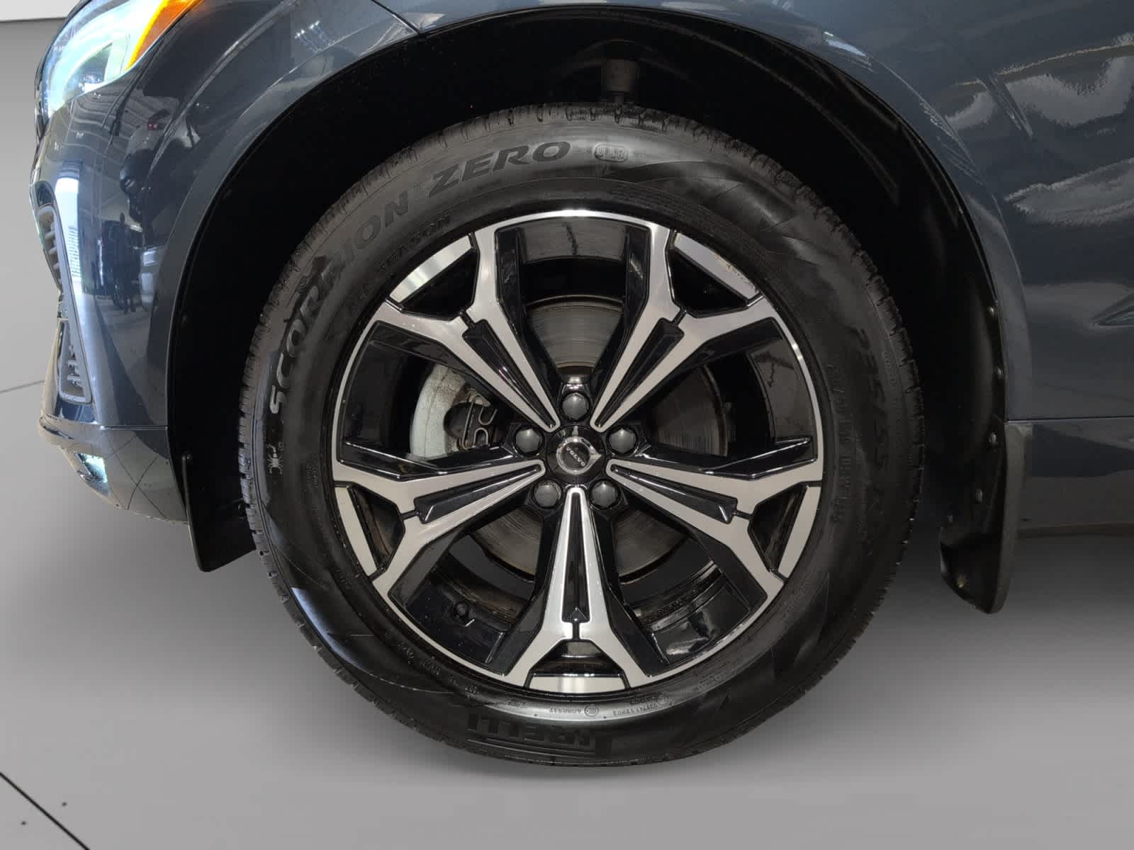 used 2022 Volvo XC60 car, priced at $31,998