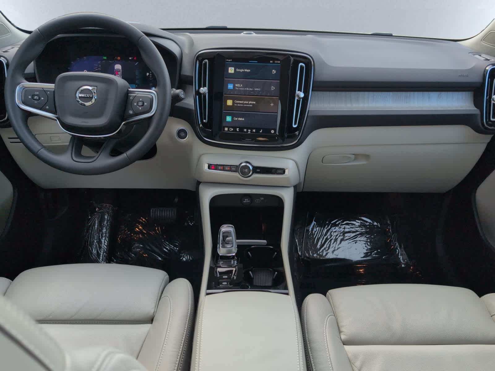 used 2023 Volvo XC40 car, priced at $29,998