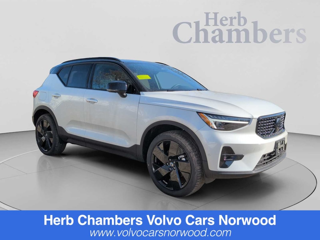 Used 2026 Volvo XC40 B5 Ultra Black Edition SUV