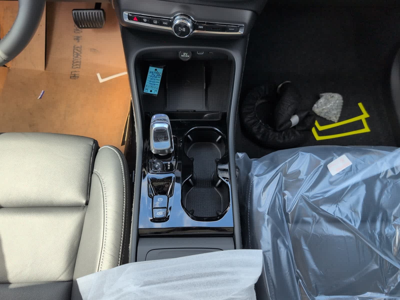 new 2026 Volvo XC40 car, priced at $50,035