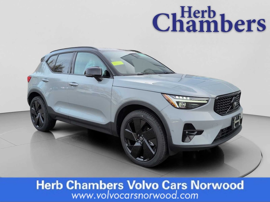 New 2026 Volvo XC40 B5 Ultra Black Edition SUV