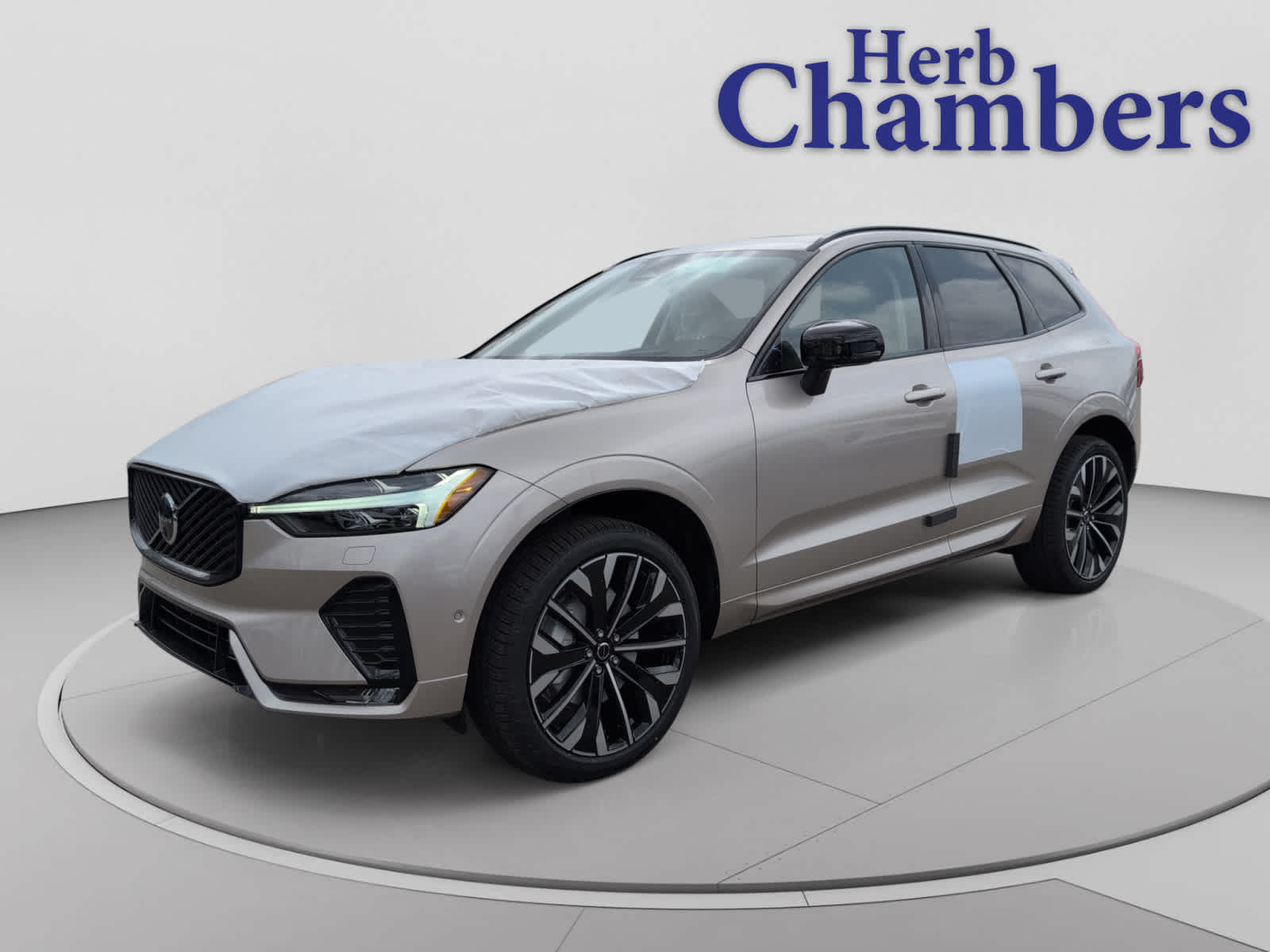 new 2026 Volvo XC60 car, priced at $63,870