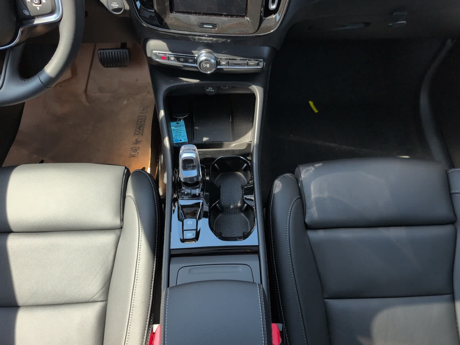 new 2026 Volvo XC40 car, priced at $51,960