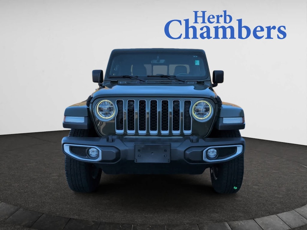 Used 2022 Jeep Gladiator Overland Truck Crew Cab