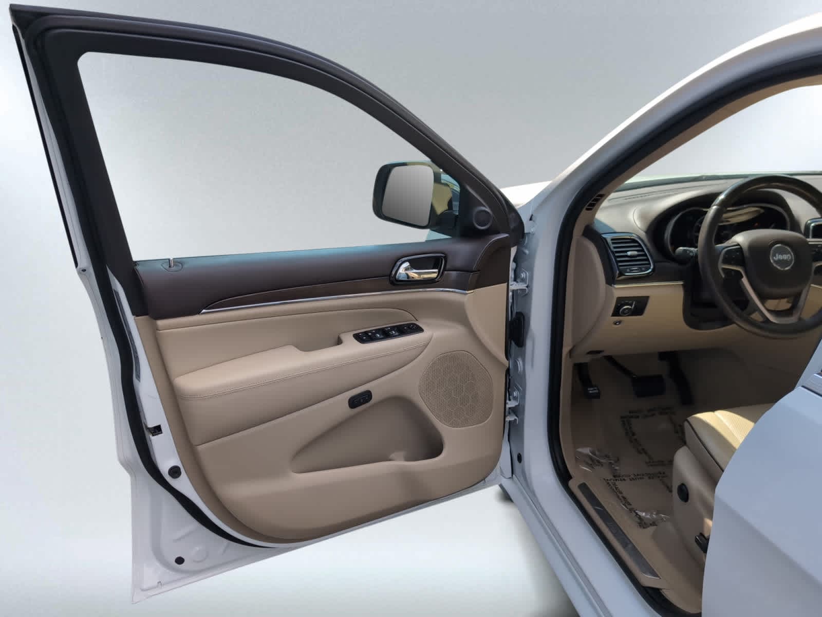 used 2020 Jeep Grand Cherokee car, priced at $17,998