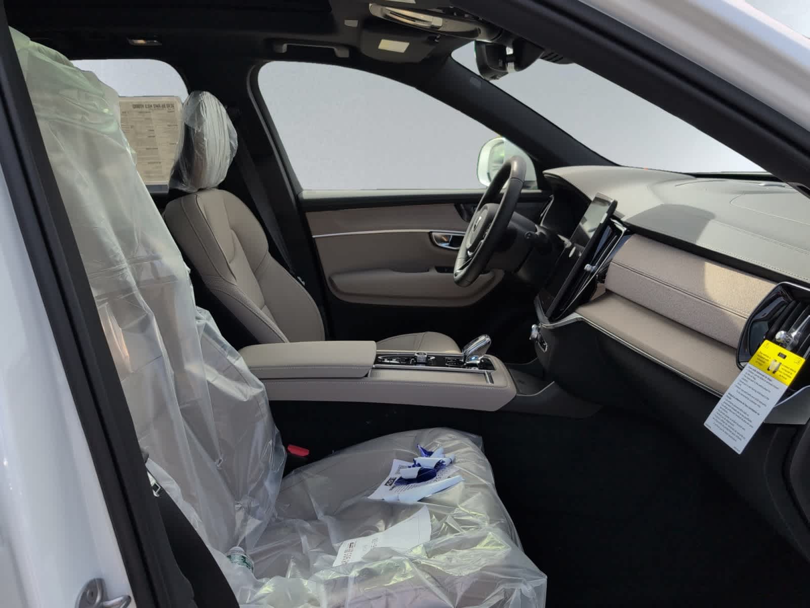 new 2026 Volvo XC90 car, priced at $71,945