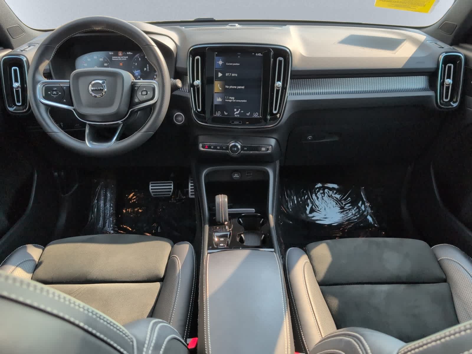 2021 Volvo XC40 10