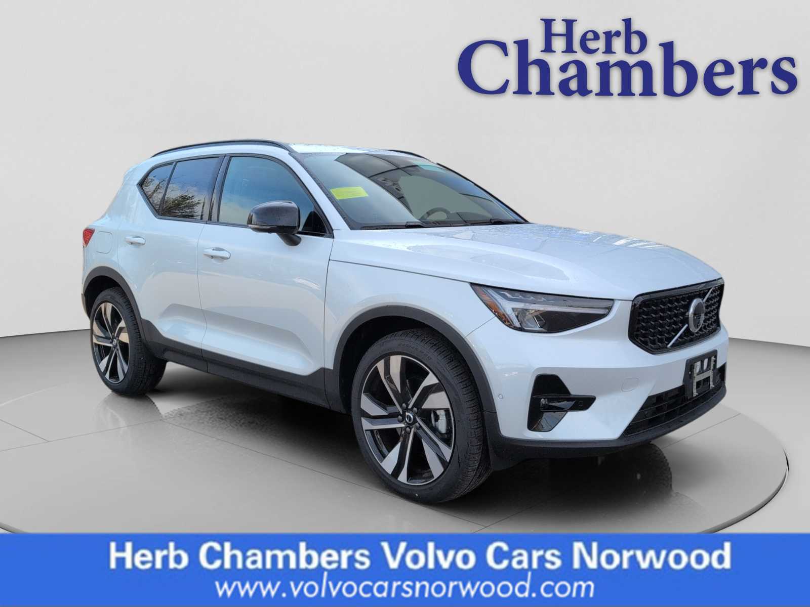 new 2026 Volvo XC40 car, priced at $51,960