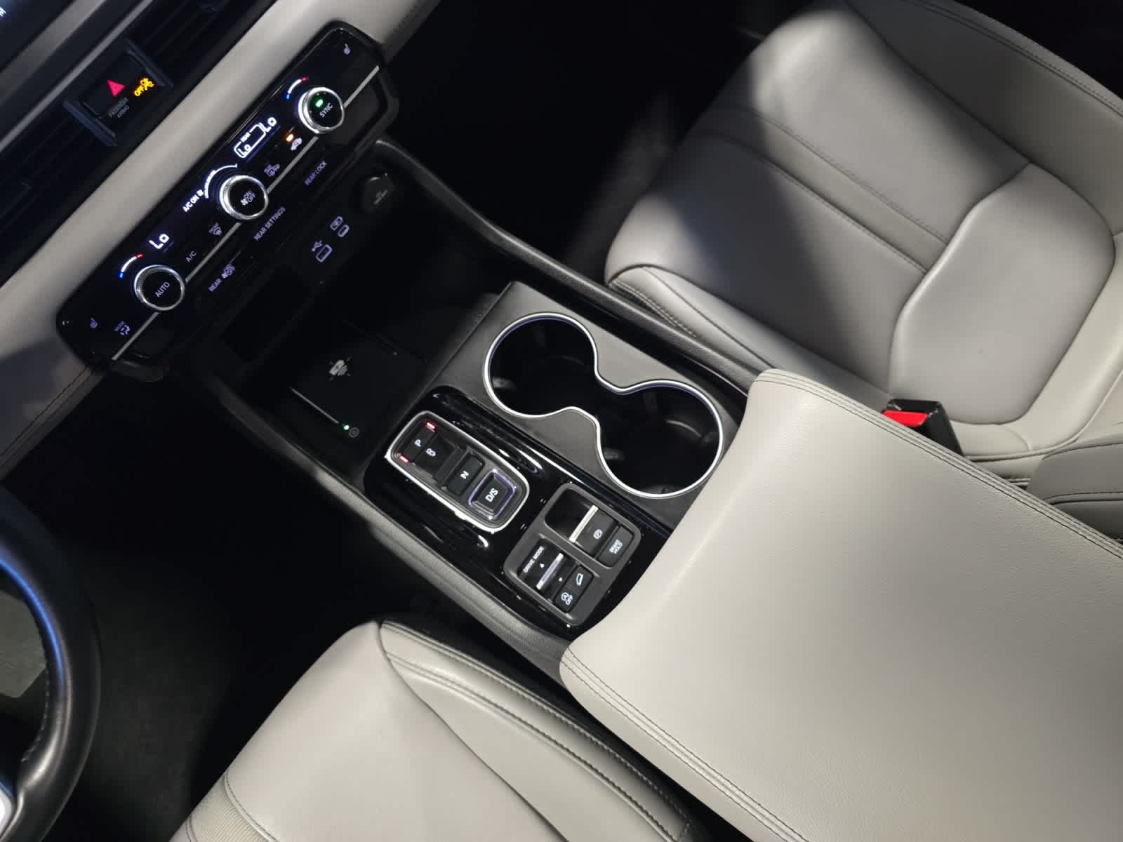 2025 Honda Pilot Touring - Photo 24