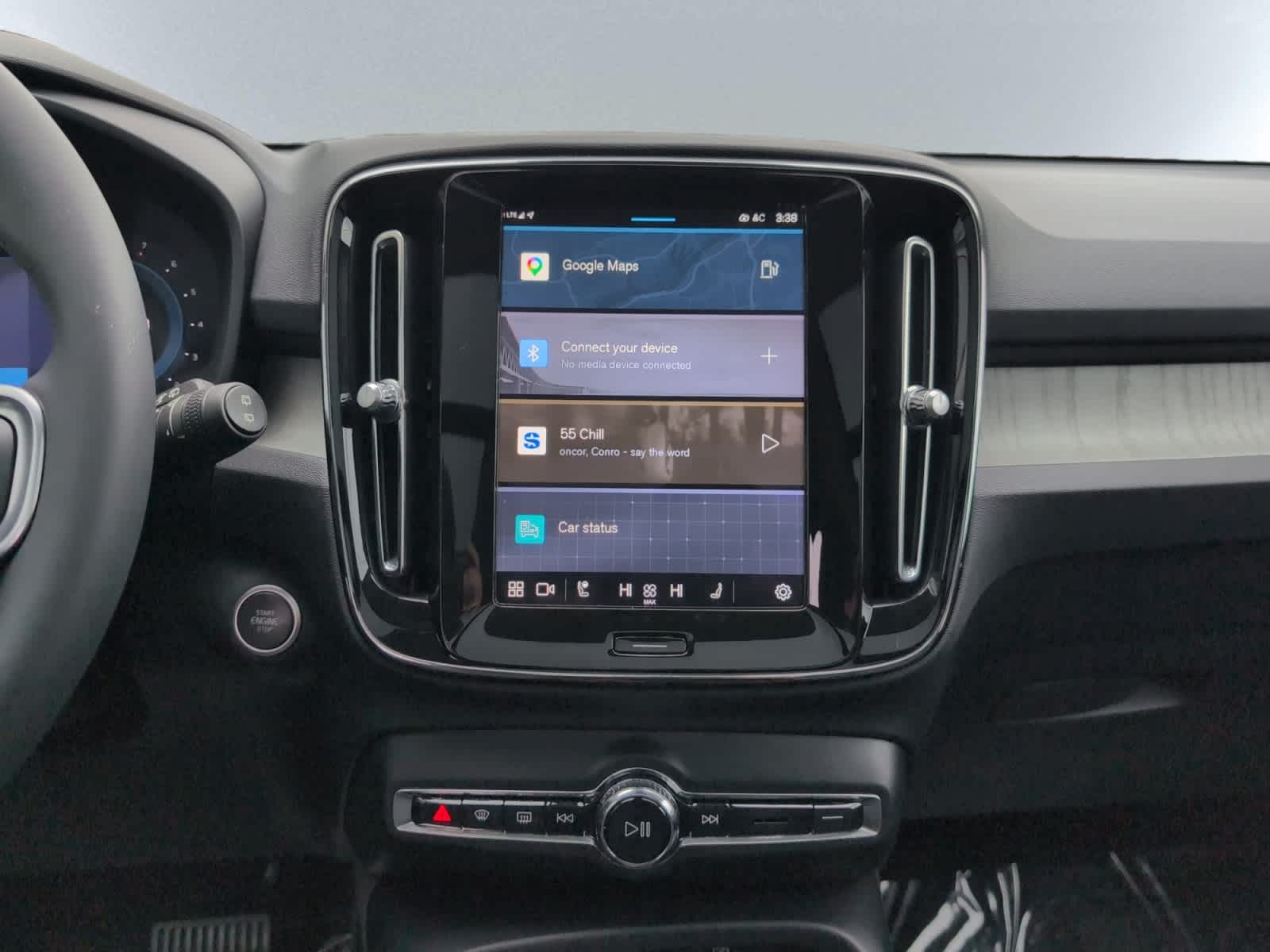 used 2024 Volvo XC40 car, priced at $33,998