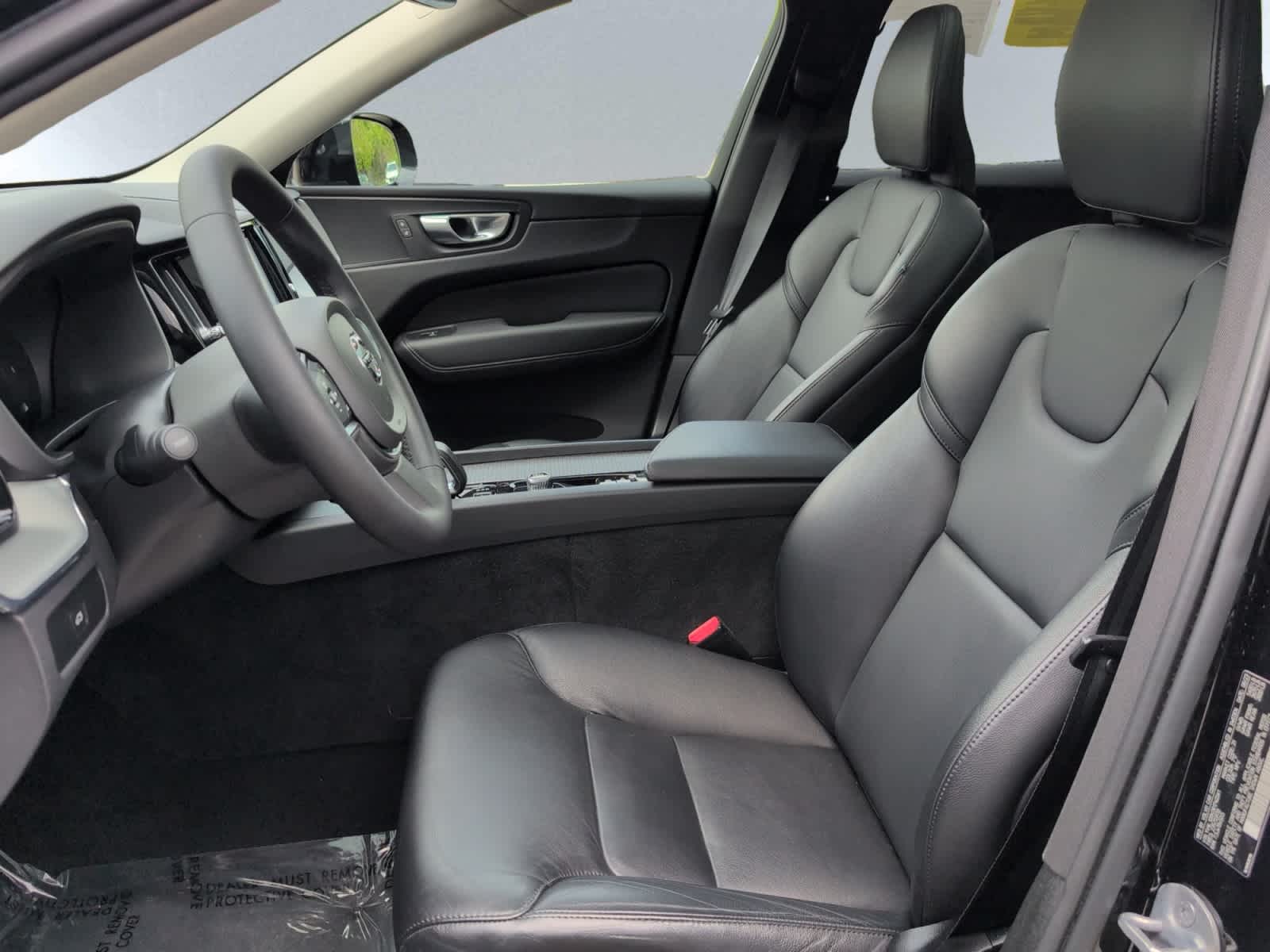 used 2024 Volvo XC60 car, priced at $34,998