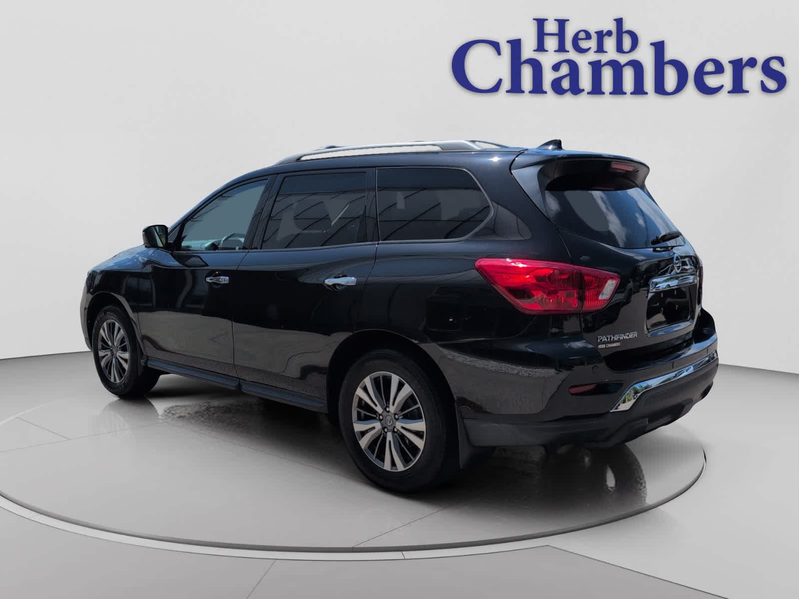 used 2019 Nissan Pathfinder car, priced at $16,498