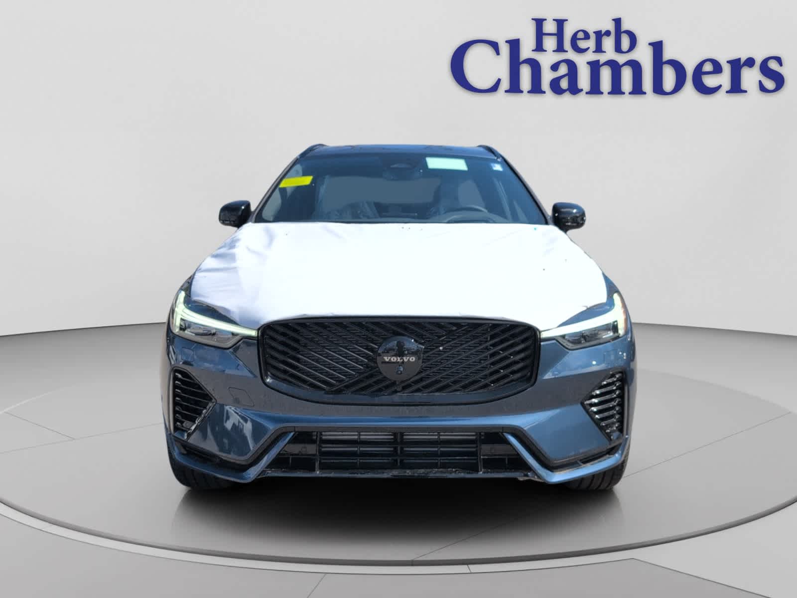 new 2026 Volvo XC60 plug-in hybrid car, priced at $75,470