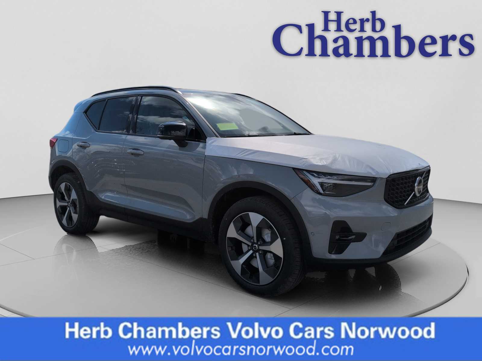 new 2026 Volvo XC40 car, priced at $50,035