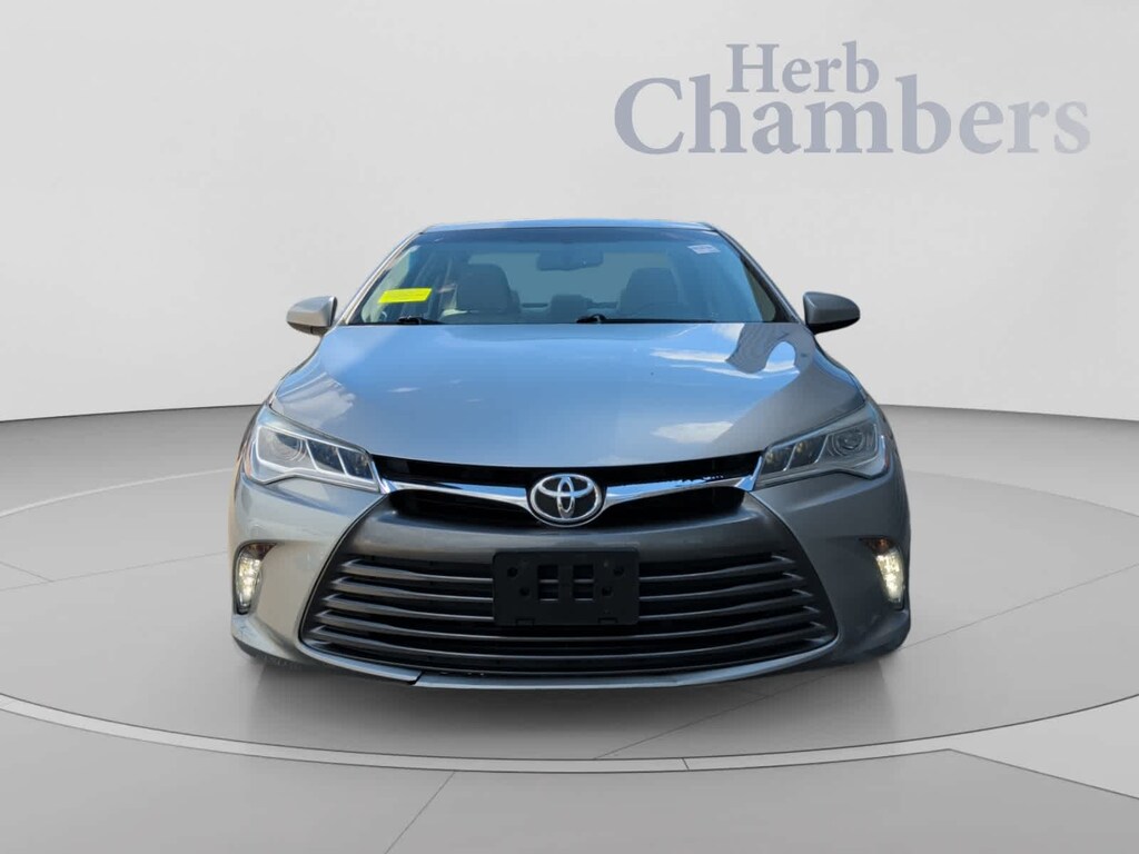 Used 2016 Toyota Camry XLE Sedan