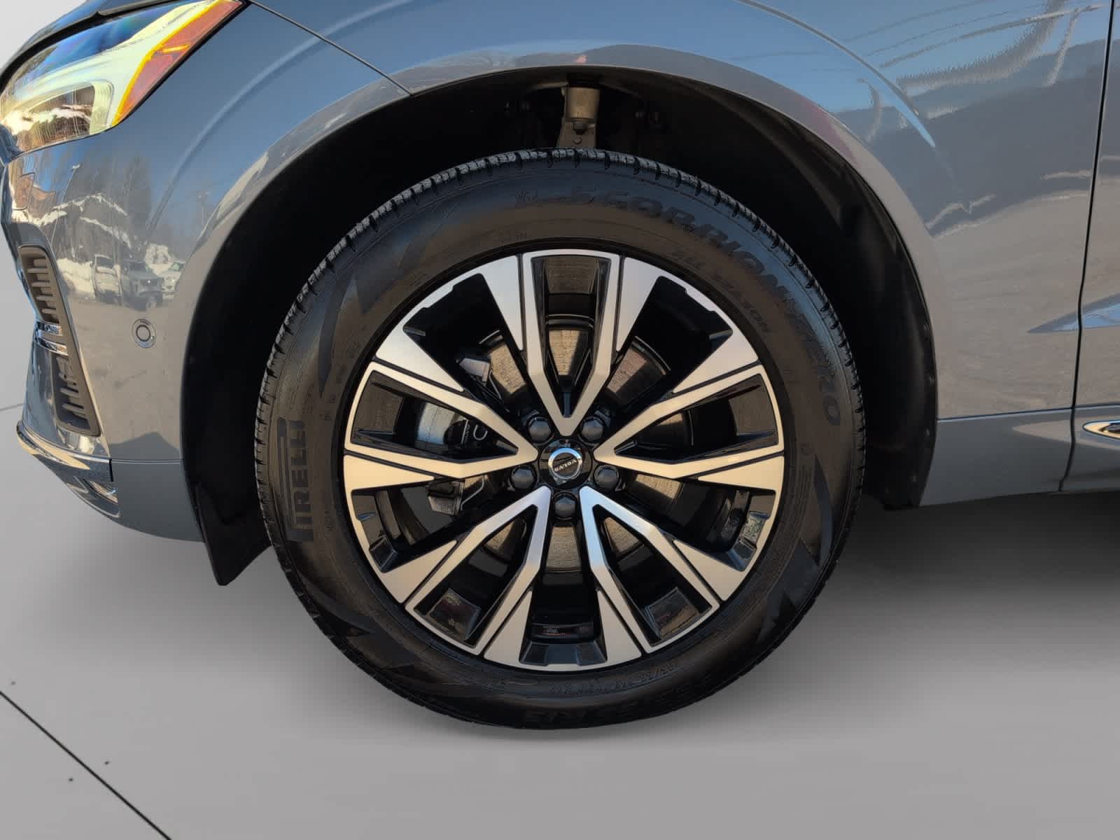 used 2023 Volvo XC60 car, priced at $32,998