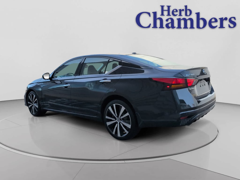 Used 2021 Nissan Altima 2.5 Platinum Sedan