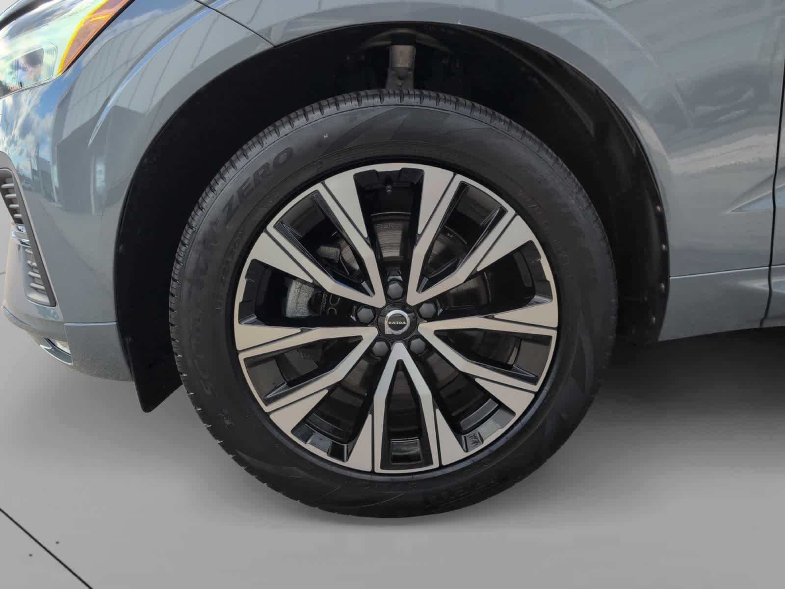 used 2023 Volvo XC60 car, priced at $31,798