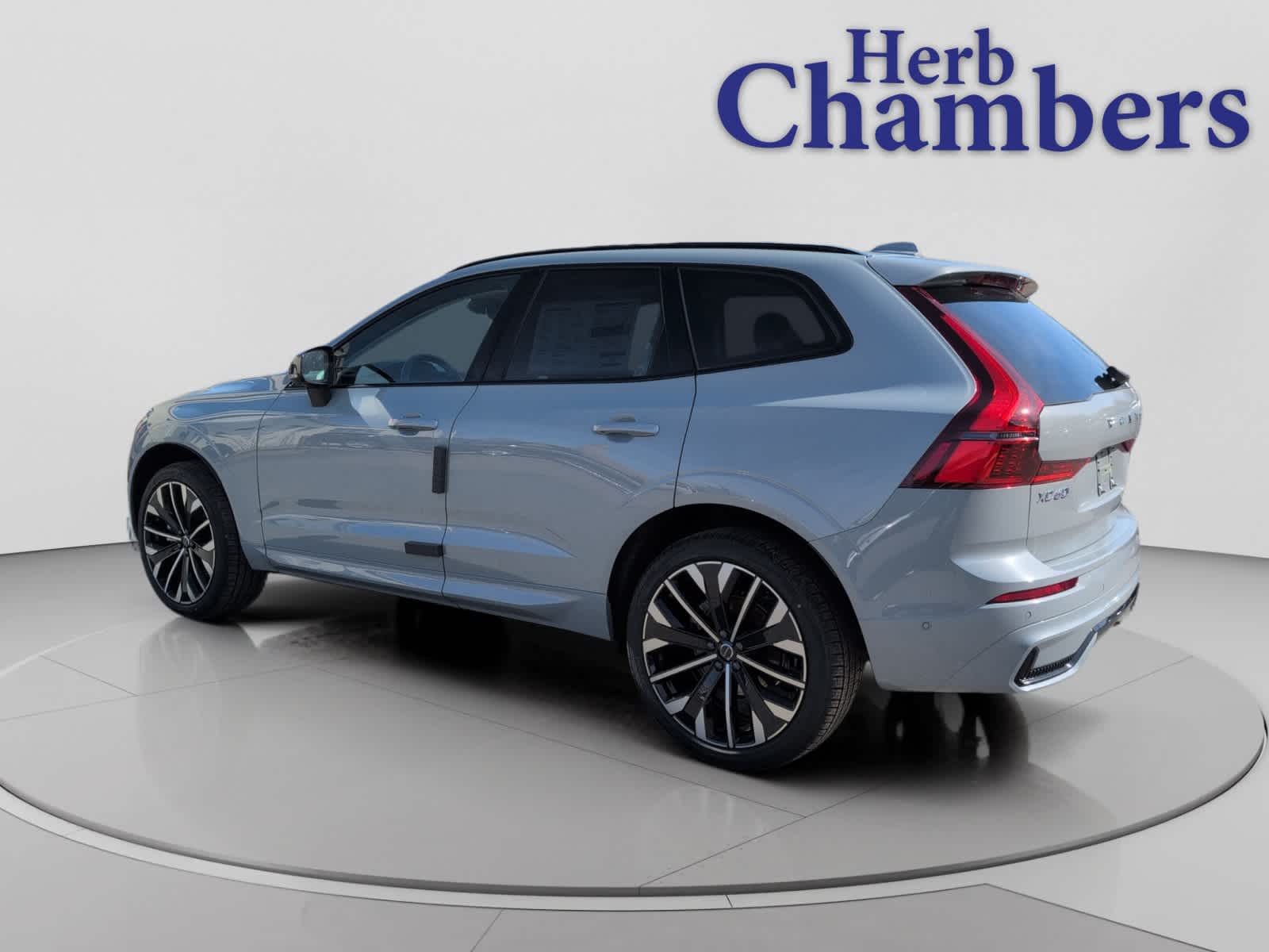new 2026 Volvo XC60 car, priced at $64,470