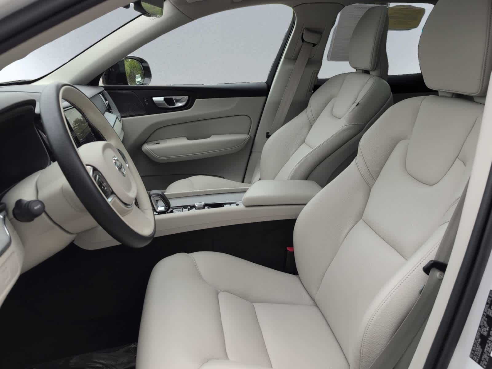 used 2024 Volvo XC60 car, priced at $36,998
