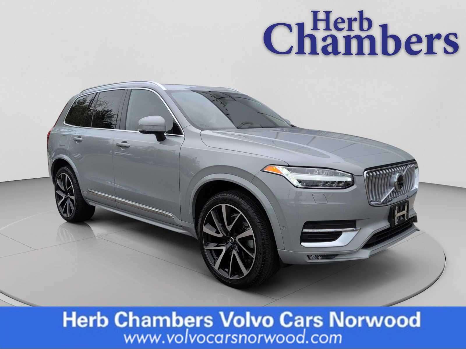 2024 Volvo XC90 B6 Plus 7-Seater Bright theme 4WD's photo