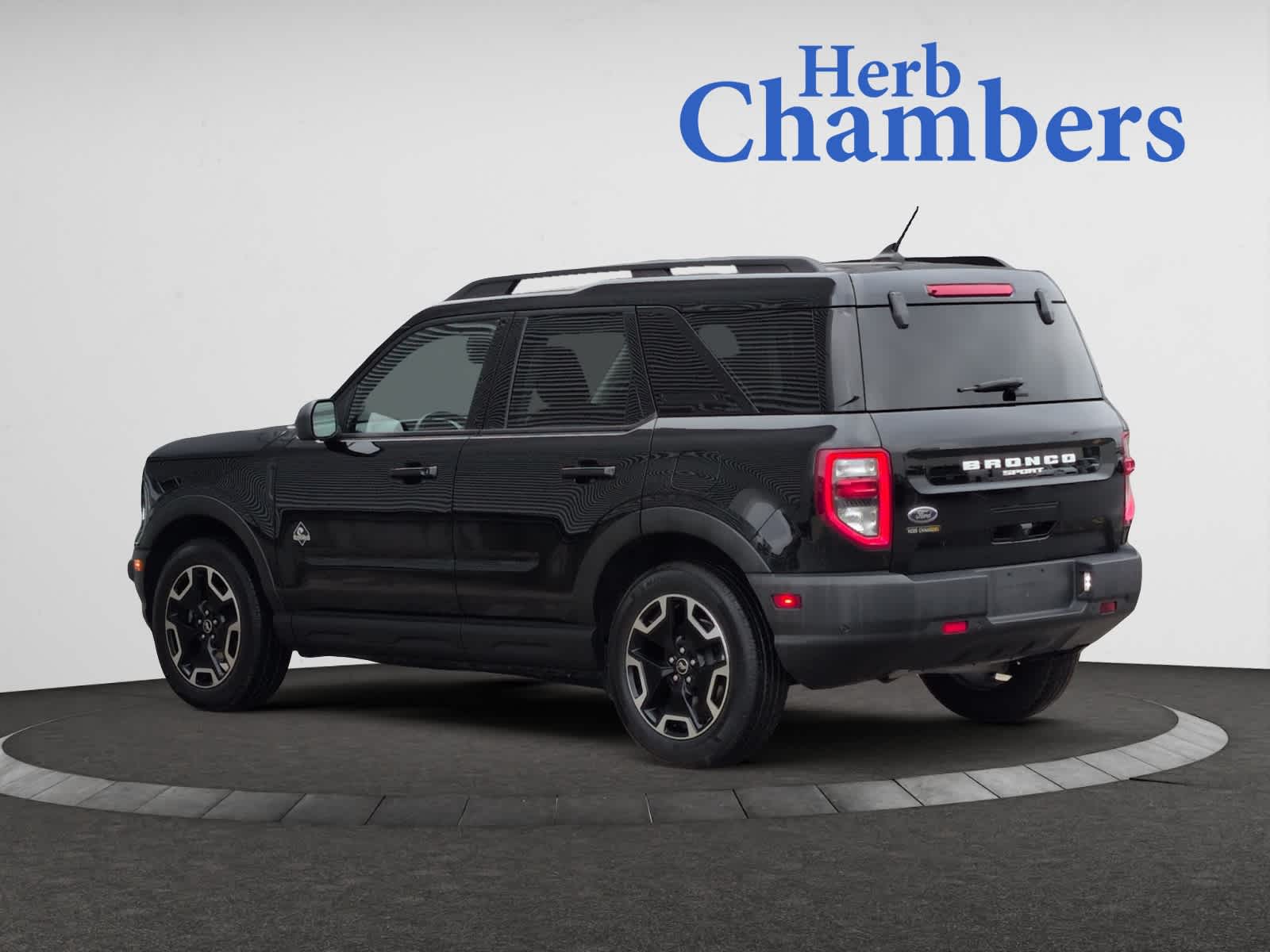 2021 Ford Bronco Sport Outer Banks photo 4