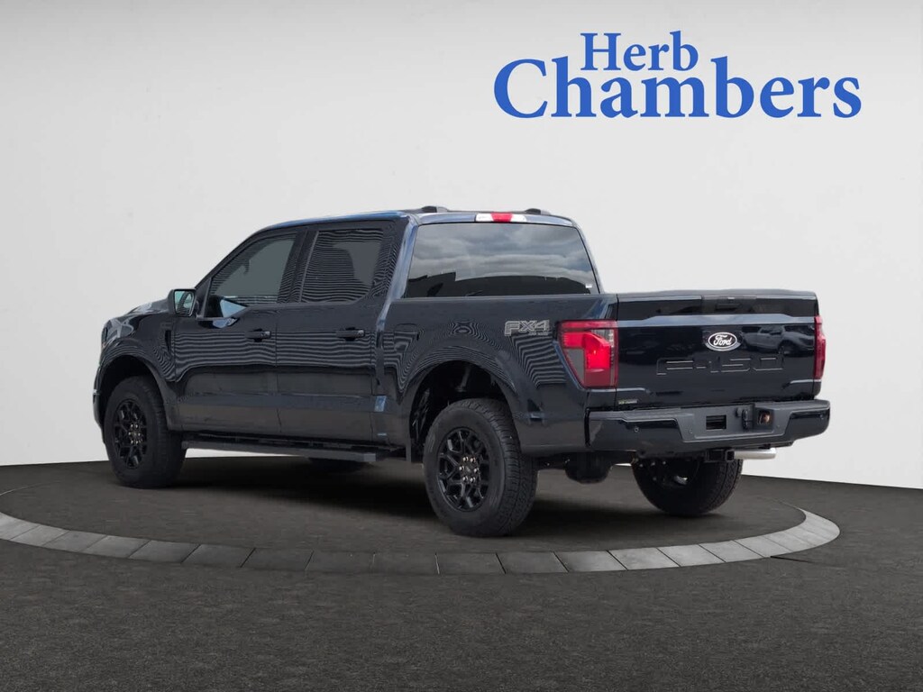 New 2025 Ford F-150 XLT Crew Cab Pickup