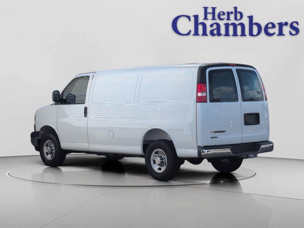 Used 2025 Chevrolet Express Cargo 2500 Work Van Van Cargo Van