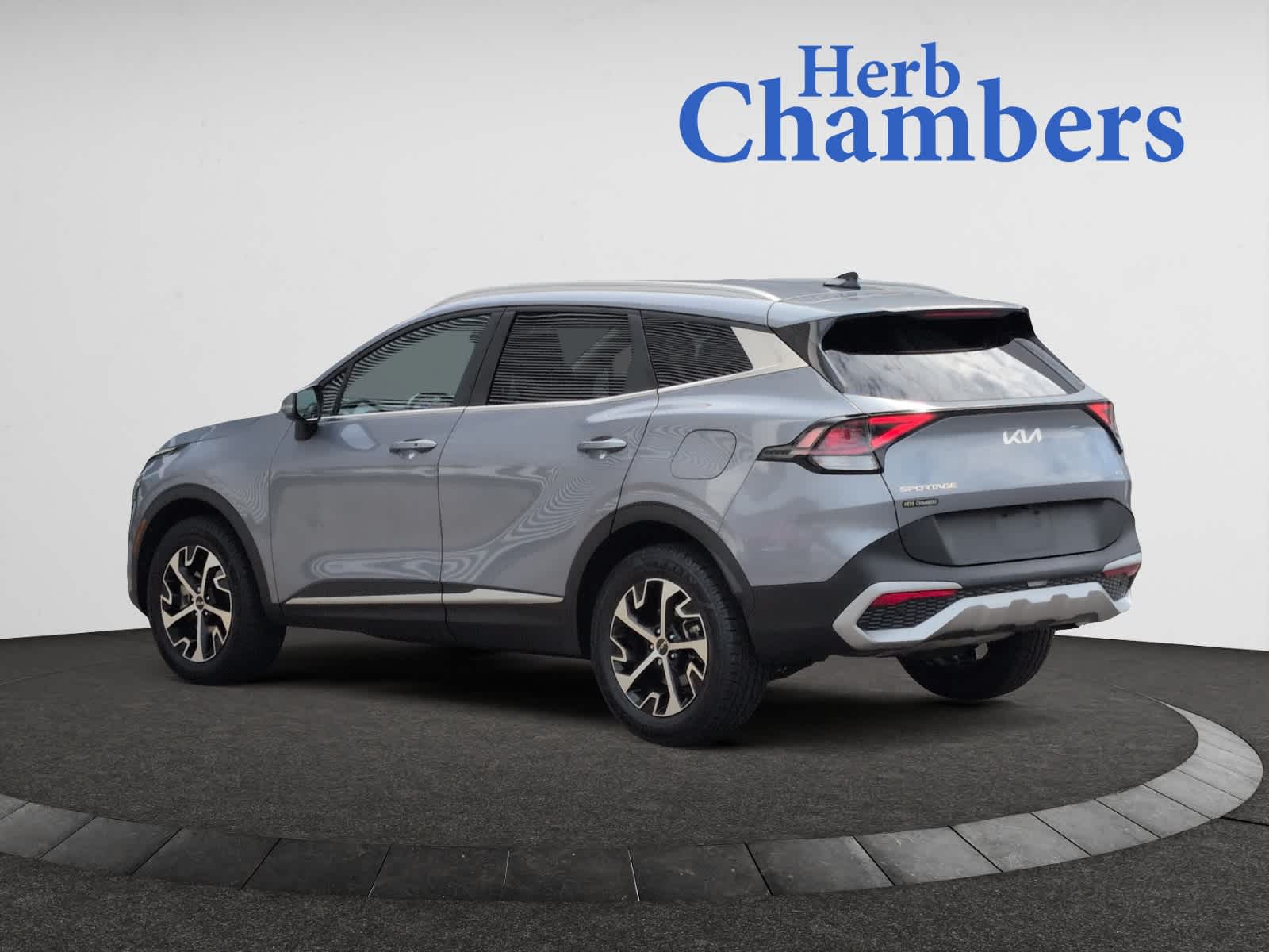 2023 Kia Sportage EX photo 4