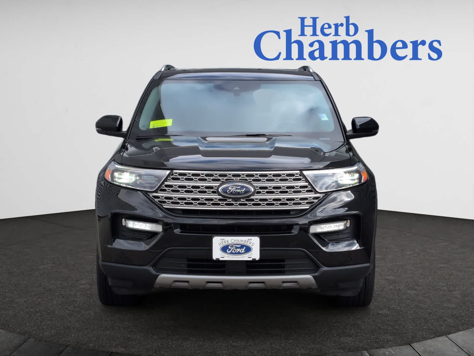 2022 Ford Explorer Limited photo 2