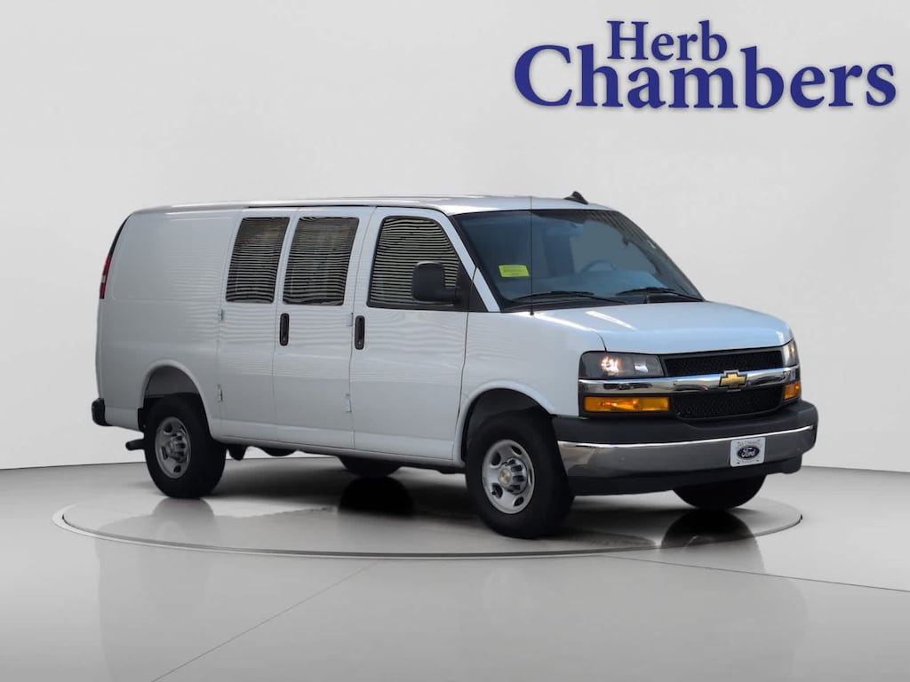 Used 2025 Chevrolet Express Cargo 2500 Work Van Van Cargo Van