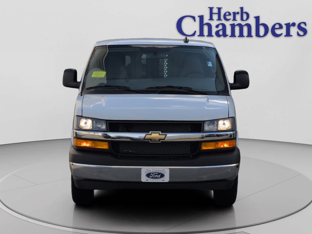 Used 2025 Chevrolet Express Cargo 2500 Work Van Van Cargo Van