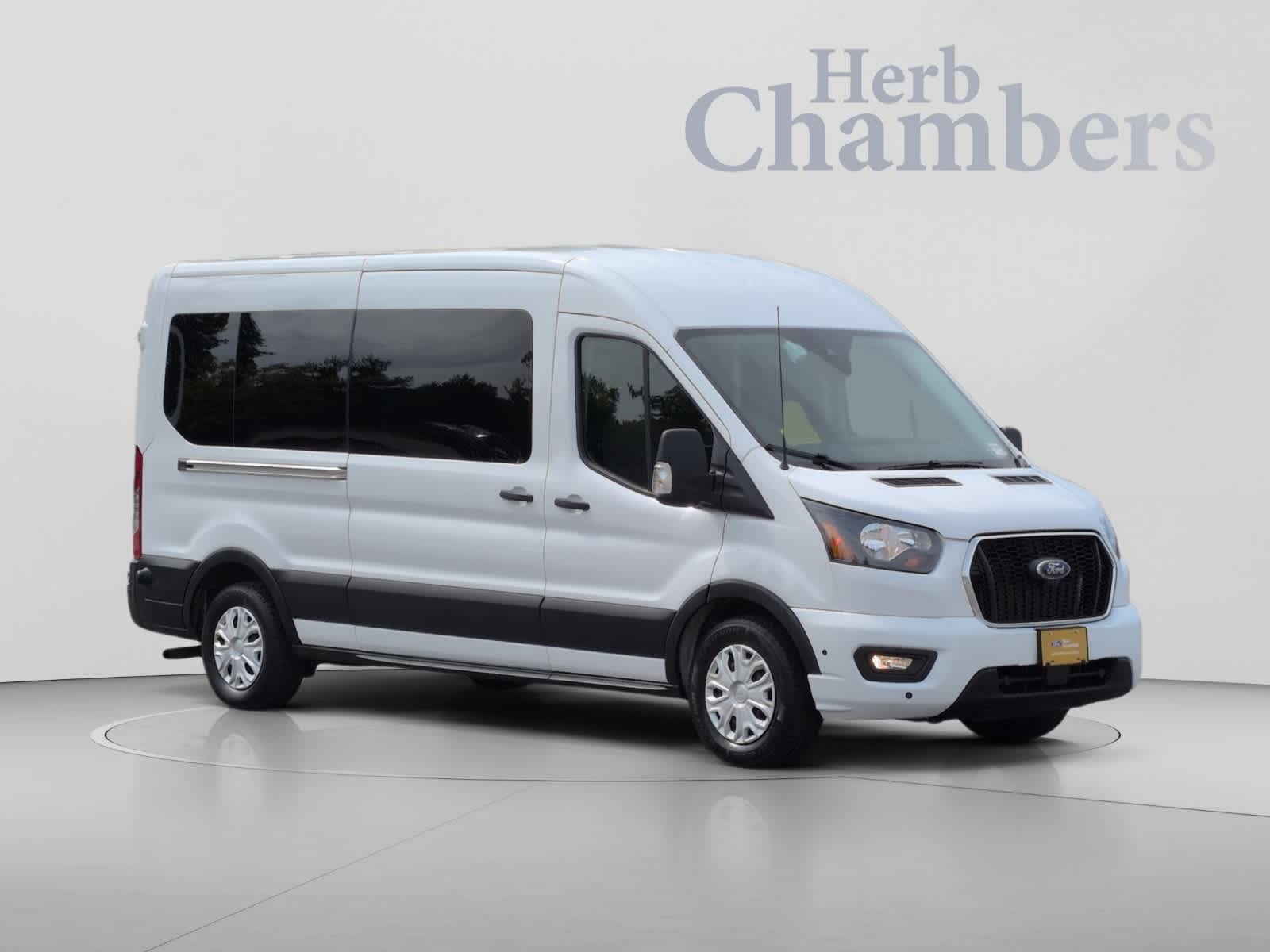  Ford Transit-350 Passenger