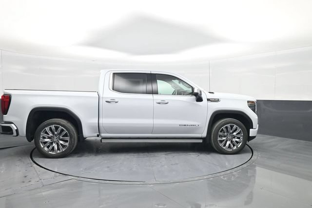 2026 GMC Sierra 1500 Denali - Photo 9