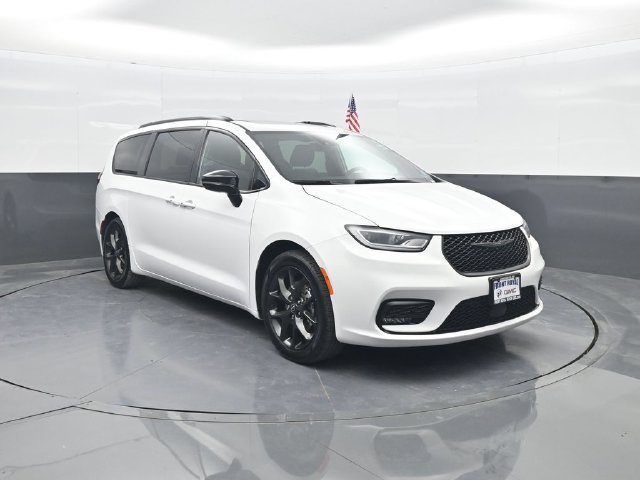 2025 Chrysler Pacifica