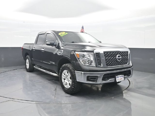 2017 Nissan Titan