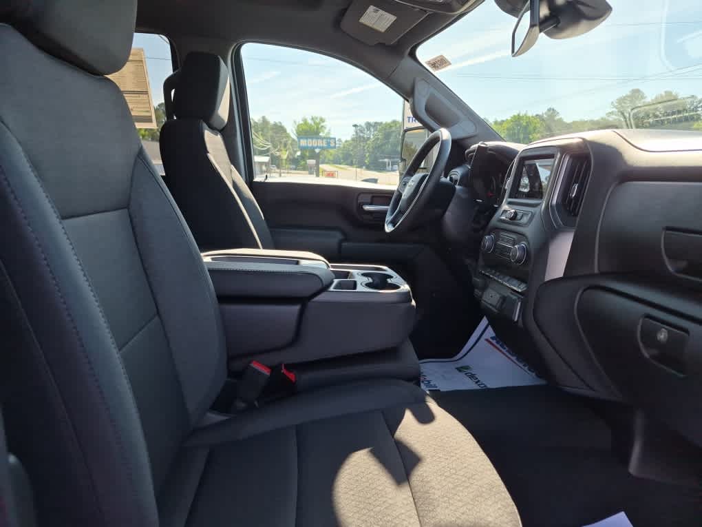 2026 Chevrolet Silverado 2500 HD Custom - Photo 43