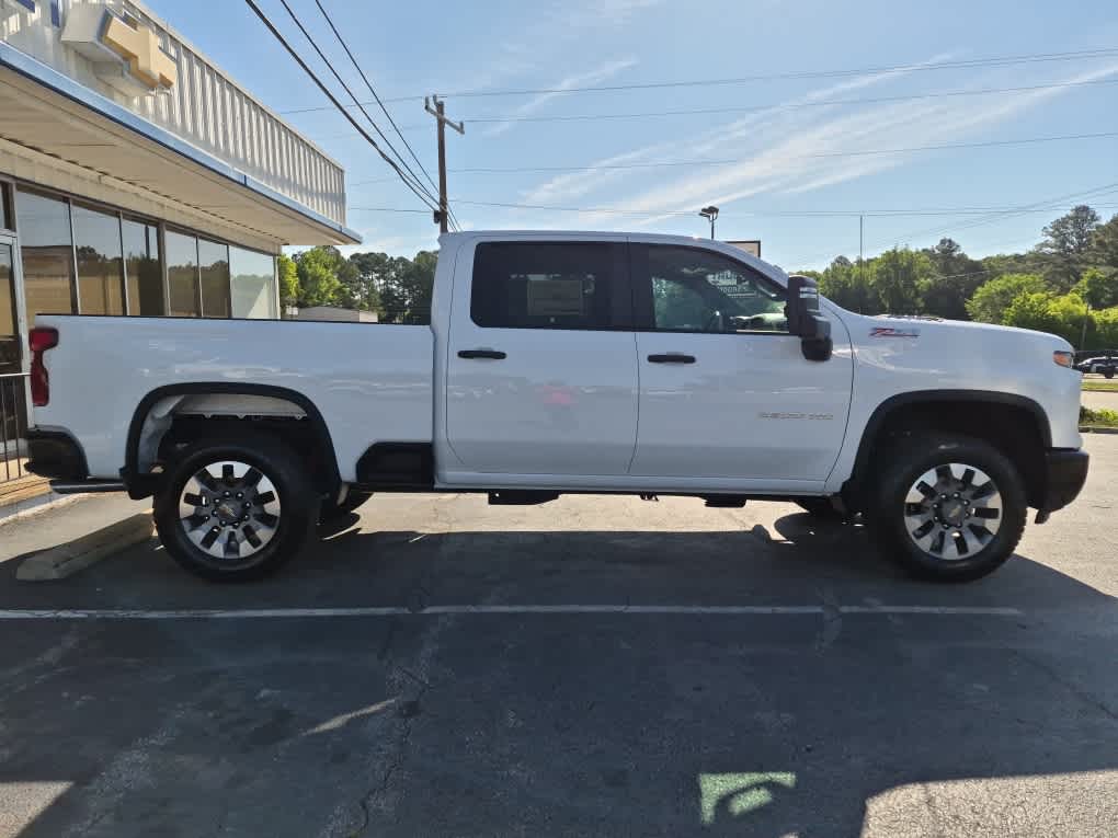 2026 Chevrolet Silverado 2500 HD Custom - Photo 8